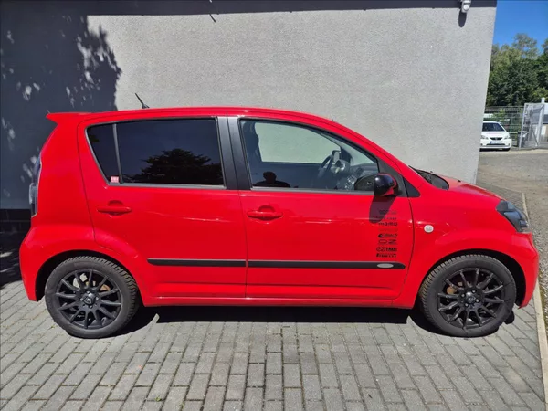 Daihatsu Sirion 1,0 i 51Kw Klima ALU - foto 8