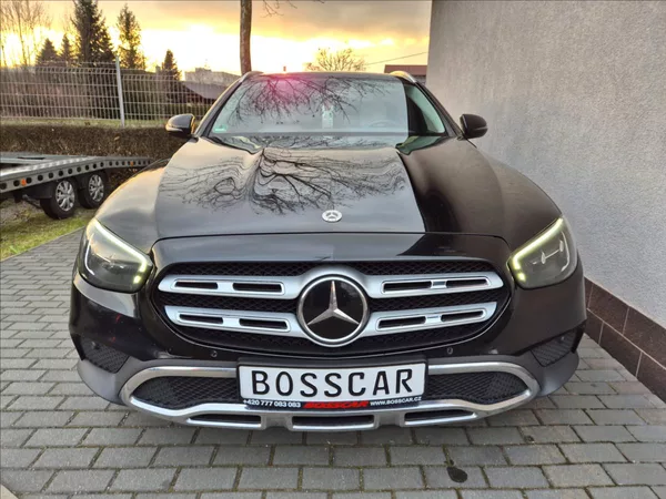 Mercedes-Benz Třídy E 3,0 400d All-Terrain 4MATIC - foto 10