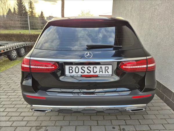 Mercedes-Benz Třídy E 3,0 400d All-Terrain 4MATIC - foto 5