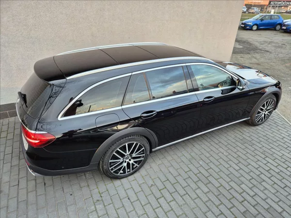 Mercedes-Benz Třídy E 3,0 400d All-Terrain 4MATIC - foto 7