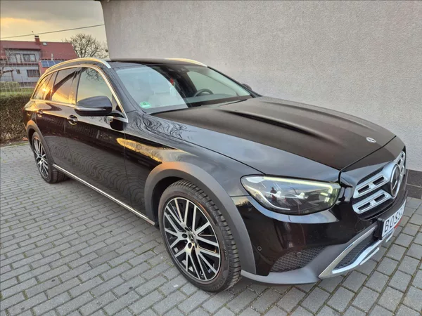 Mercedes-Benz Třídy E 3,0 400d All-Terrain 4MATIC - foto 9