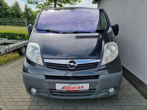 Opel Vivaro 2,5 DCi 8 Míst Webasto 2xKlima - foto 10