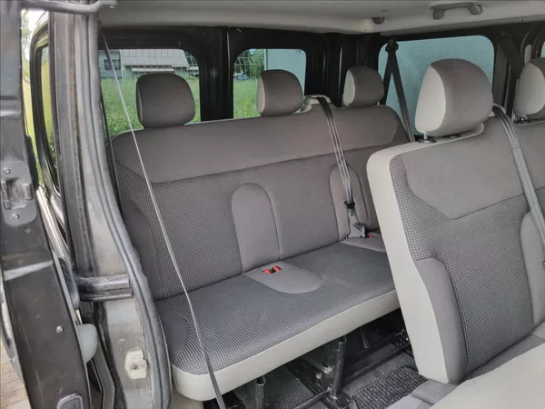 Opel Vivaro 2,5 DCi 8 Míst Webasto 2xKlima - foto 15