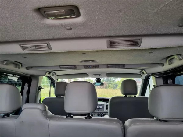 Opel Vivaro 2,5 DCi 8 Míst Webasto 2xKlima - foto 25
