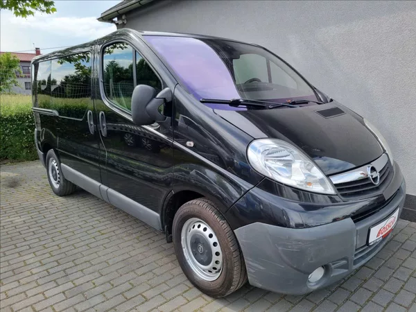 Opel Vivaro 2,5 DCi 8 Míst Webasto 2xKlima - foto 9