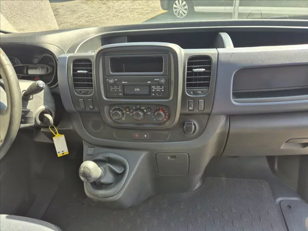 Opel Vivaro 1,6 CDTi Klima Zahrádka - foto 20