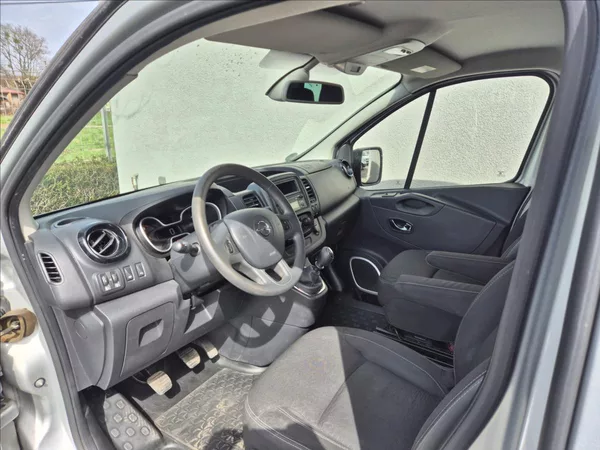 Opel Vivaro 1,6 CDTi 8 9 Míst TZ Tempomat - foto 11