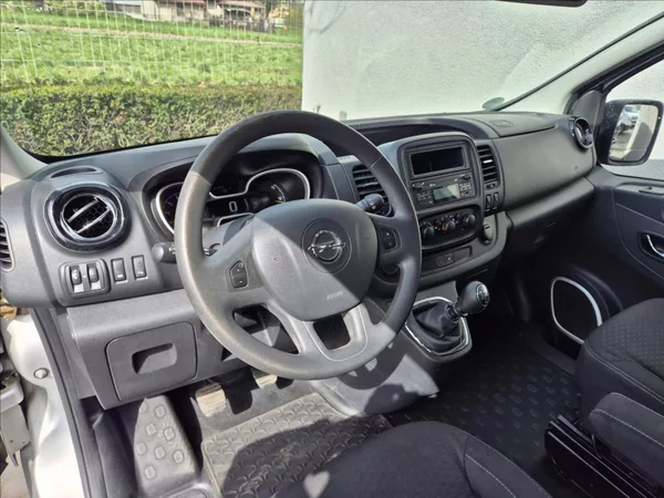 Opel Vivaro 1,6 CDTi 8 9 Míst TZ Tempomat - foto 12