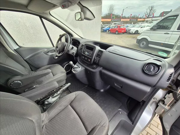 Opel Vivaro 1,6 CDTi 8 9 Míst TZ Tempomat - foto 19