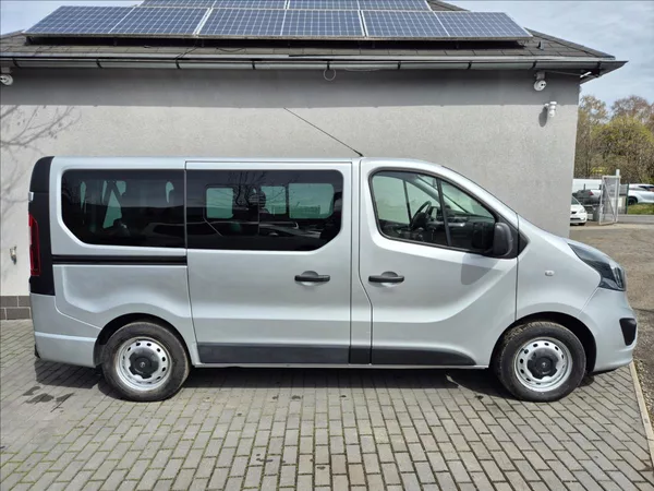 Opel Vivaro 1,6 CDTi 8 9 Míst TZ Tempomat - foto 8