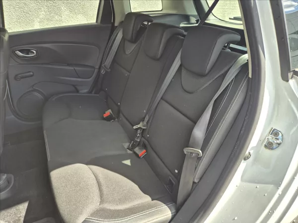 Renault Clio 1,2 i GrandTour Klima Výhřev - foto 14