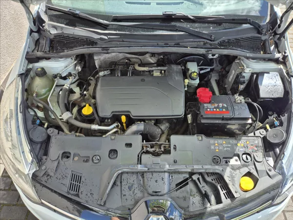 Renault Clio 1,2 i GrandTour Klima Výhřev - foto 27