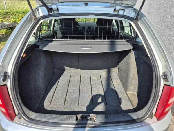 Škoda Fabia 1,4 i 16V Combi Klima 2xAirbag - foto 16
