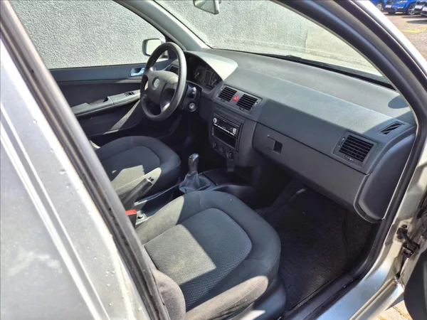 Škoda Fabia 1,4 i 16V Combi Klima 2xAirbag - foto 19