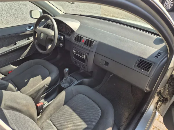 Škoda Fabia 1,4 i 16V Combi Klima 2xAirbag - foto 20