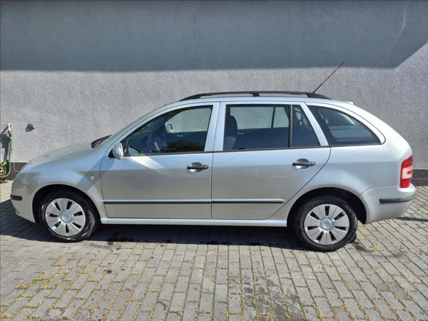 Škoda Fabia 1,4 i 16V Combi Klima 2xAirbag - foto 3