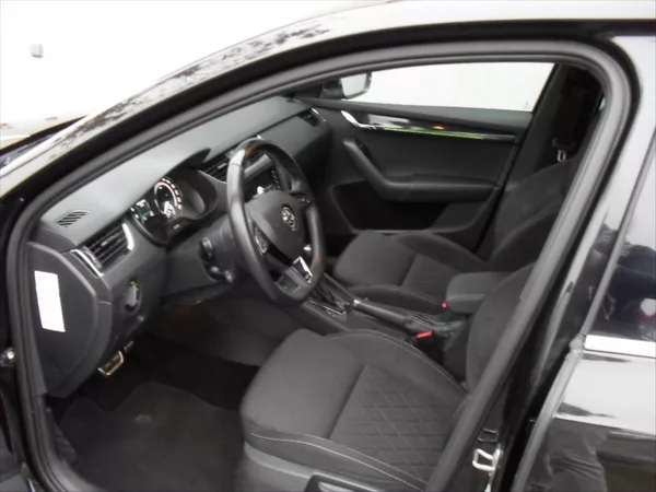 Škoda Octavia 2,0 RS 4x4 DSG LED Panoram DPH - foto 12