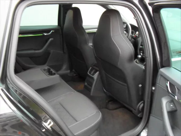 Škoda Octavia 2,0 RS 4x4 DSG LED Panoram DPH - foto 18