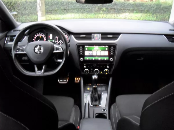Škoda Octavia 2,0 RS 4x4 DSG LED Panoram DPH - foto 21