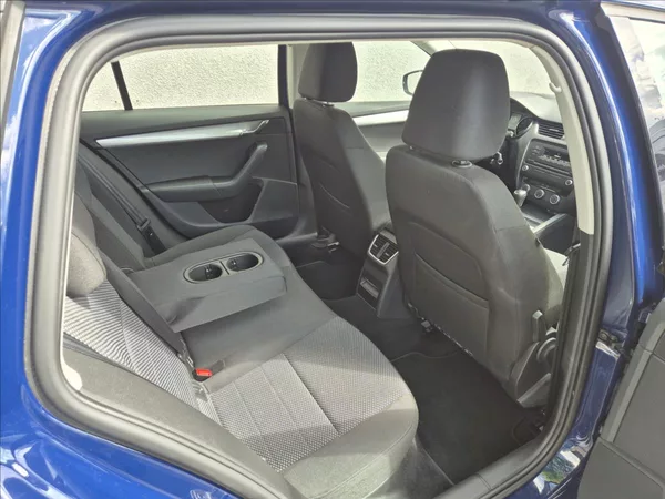 Škoda Octavia 1,2 TSI III Combi Klima Tempom - foto 18