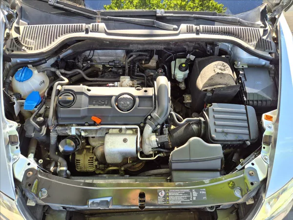 Škoda Octavia 1,4 TSI Combi Klima Výhřev ESP - foto 26