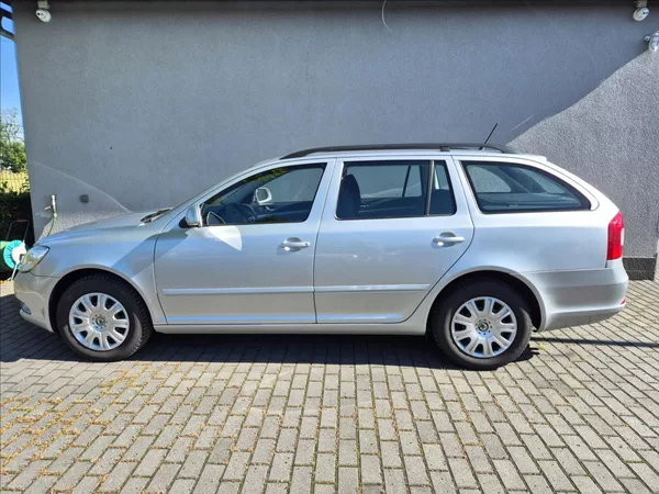 Škoda Octavia 1,4 TSI Combi Klima Výhřev ESP - foto 3