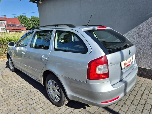 Škoda Octavia 1,4 TSI Combi Klima Výhřev ESP - foto 4