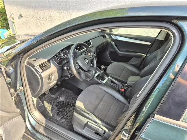 Škoda Octavia 2,0 TDI 110Kw El.Kufr Webasto! - foto 11