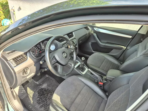Škoda Octavia 2,0 TDI 110Kw El.Kufr Webasto! - foto 12