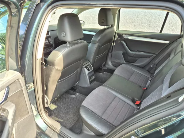 Škoda Octavia 2,0 TDI 110Kw El.Kufr Webasto! - foto 15