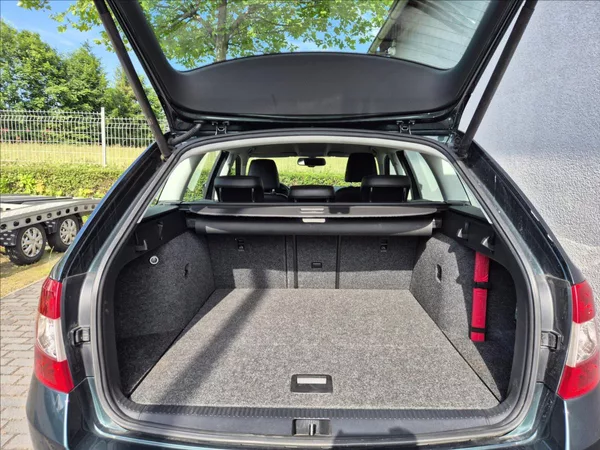 Škoda Octavia 2,0 TDI 110Kw El.Kufr Webasto! - foto 17