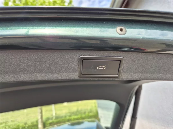 Škoda Octavia 2,0 TDI 110Kw El.Kufr Webasto! - foto 18