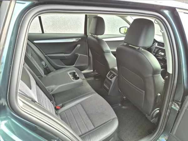Škoda Octavia 2,0 TDI 110Kw El.Kufr Webasto! - foto 19