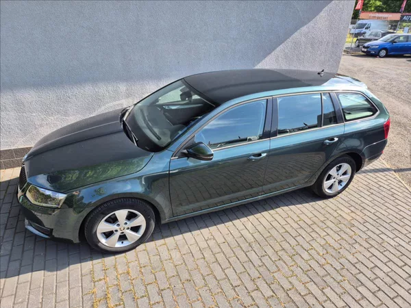 Škoda Octavia 2,0 TDI 110Kw El.Kufr Webasto! - foto 2