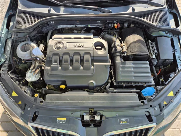 Škoda Octavia 2,0 TDI 110Kw El.Kufr Webasto! - foto 28