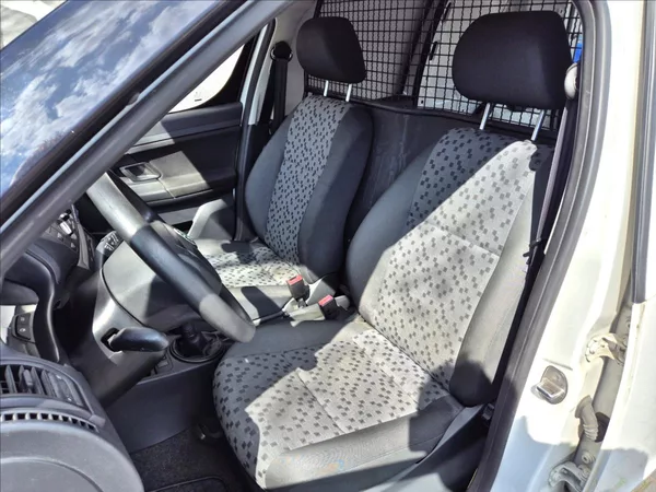 Škoda Praktik 1,6 TDI Facelift Klima ESP!! - foto 13