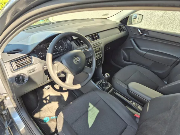 Škoda Rapid 1,2 TSi Klima Tempomat Alu TZ - foto 12