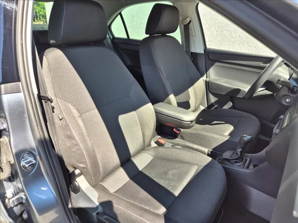Škoda Rapid 1,2 TSi Klima Tempomat Alu TZ - foto 23