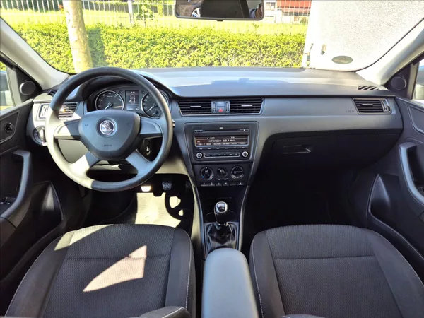 Škoda Rapid 1,2 TSi Klima Tempomat Alu TZ - foto 24