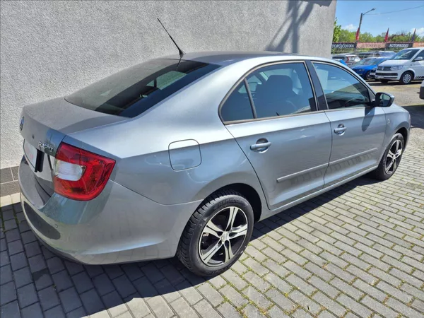 Škoda Rapid 1,2 TSi Klima Tempomat Alu TZ - foto 6