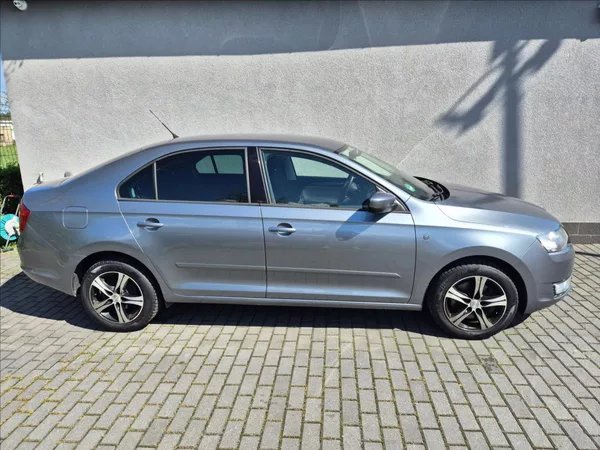 Škoda Rapid 1,2 TSi Klima Tempomat Alu TZ - foto 8