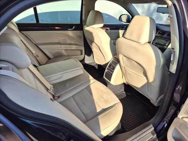 Škoda Superb 3,6 FSi V6 DSG 4x4 106Tis.Km!! - foto 17