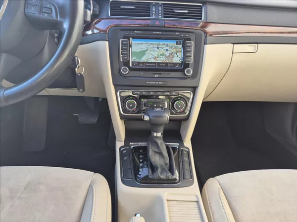 Škoda Superb 3,6 FSi V6 DSG 4x4 106Tis.Km!! - foto 23