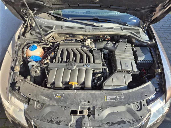 Škoda Superb 3,6 FSi V6 DSG 4x4 106Tis.Km!! - foto 29