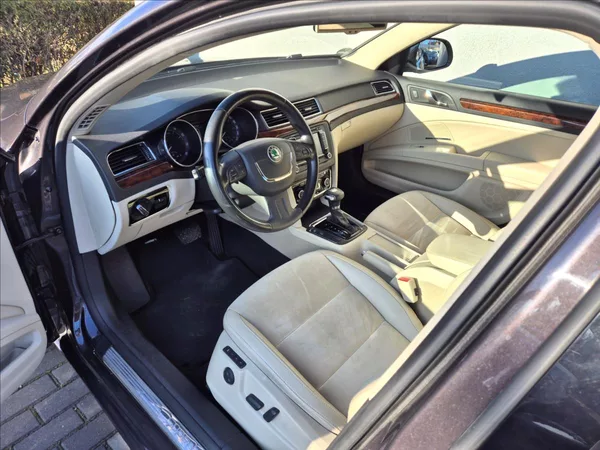 Škoda Superb 3,6 FSi V6 DSG 4x4 106Tis.Km!! - foto 9
