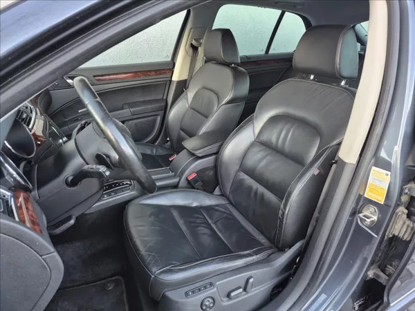 Škoda Superb 2,0 TDI 125KW DSG Kůže Xenon - foto 13