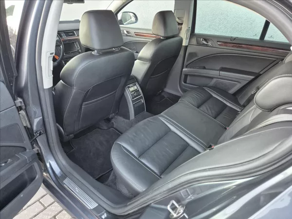 Škoda Superb 2,0 TDI 125KW DSG Kůže Xenon - foto 15