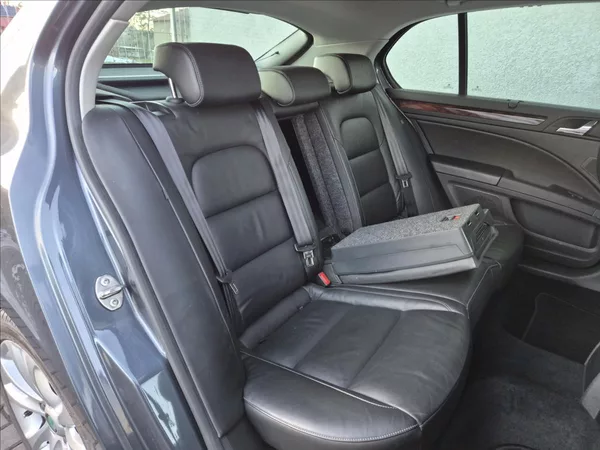 Škoda Superb 2,0 TDI 125KW DSG Kůže Xenon - foto 22
