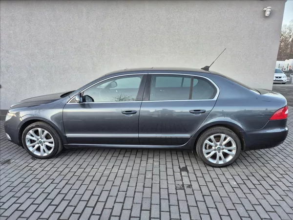 Škoda Superb 2,0 TDI 125KW DSG Kůže Xenon - foto 3