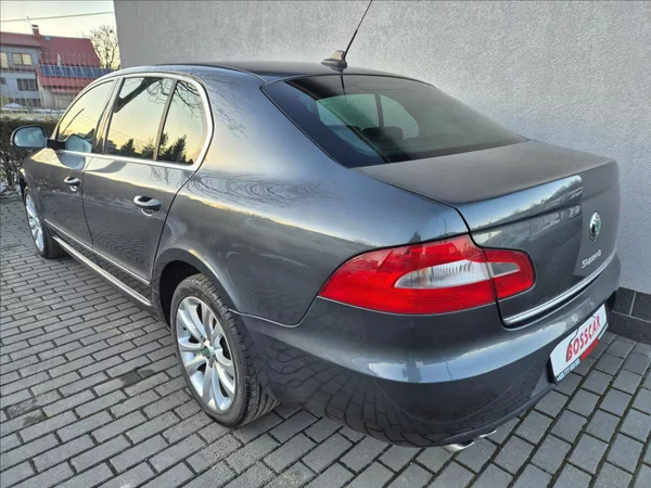 Škoda Superb 2,0 TDI 125KW DSG Kůže Xenon - foto 4